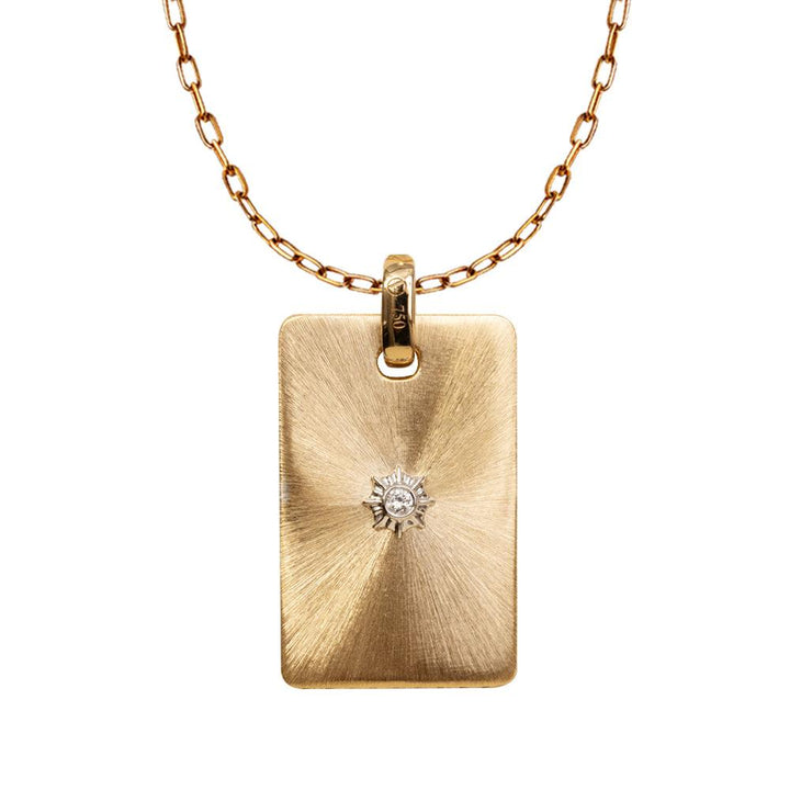 Eterna Weave Collection-Playing Cards Pendant, LargePRODUCT DESCRIPTION:
18K Gold Playing Cards Diamond Pendant (Without Chain)
STONE Diamond:
183 stones, 1.06 carat
 
Online prices are for reference only; all prices 