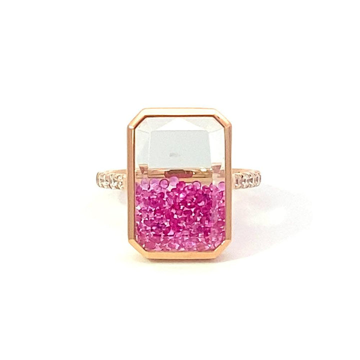 Octo Collection – RingPRODUCT DESCRIPTION:
18K Gold Pink Sapphire Ring
Online prices are for reference only; all prices are based on in-store prices.
Please note that each VERDE creation 